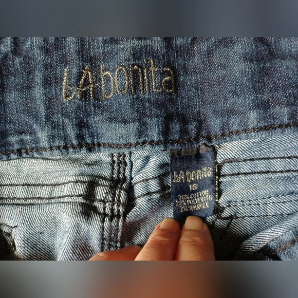 A La Bonita Capri Jeans - Picture 4 of 7